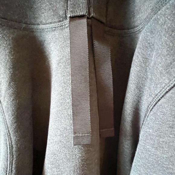 Lululemon Funnel Neck Pullover - Picture 6 of 7